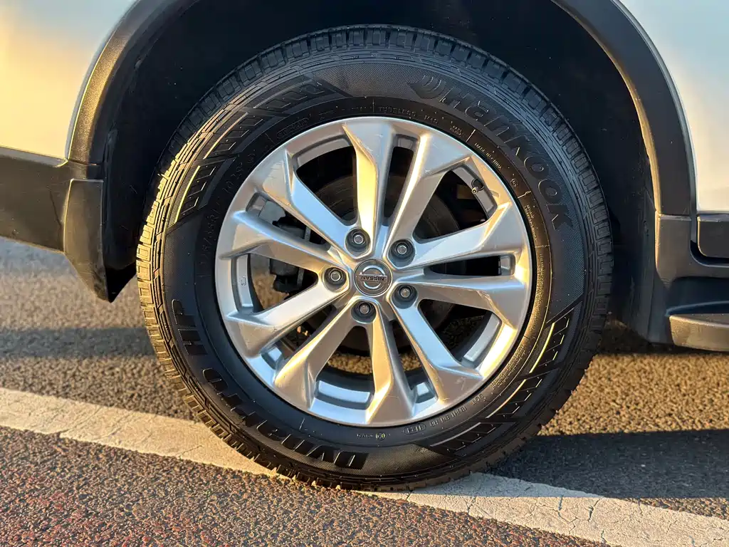 Nissan X-Trail 2017 2.0L CVT Fashion Edition 2WD