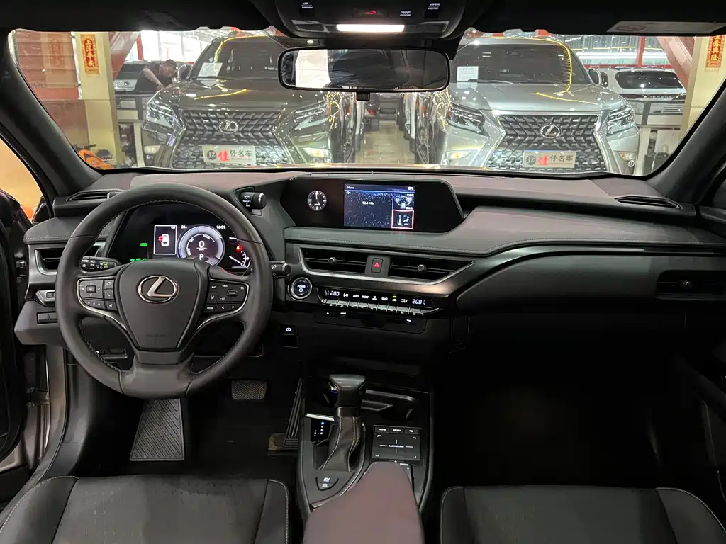 Lexus UX 2020 260h F Sport China V
