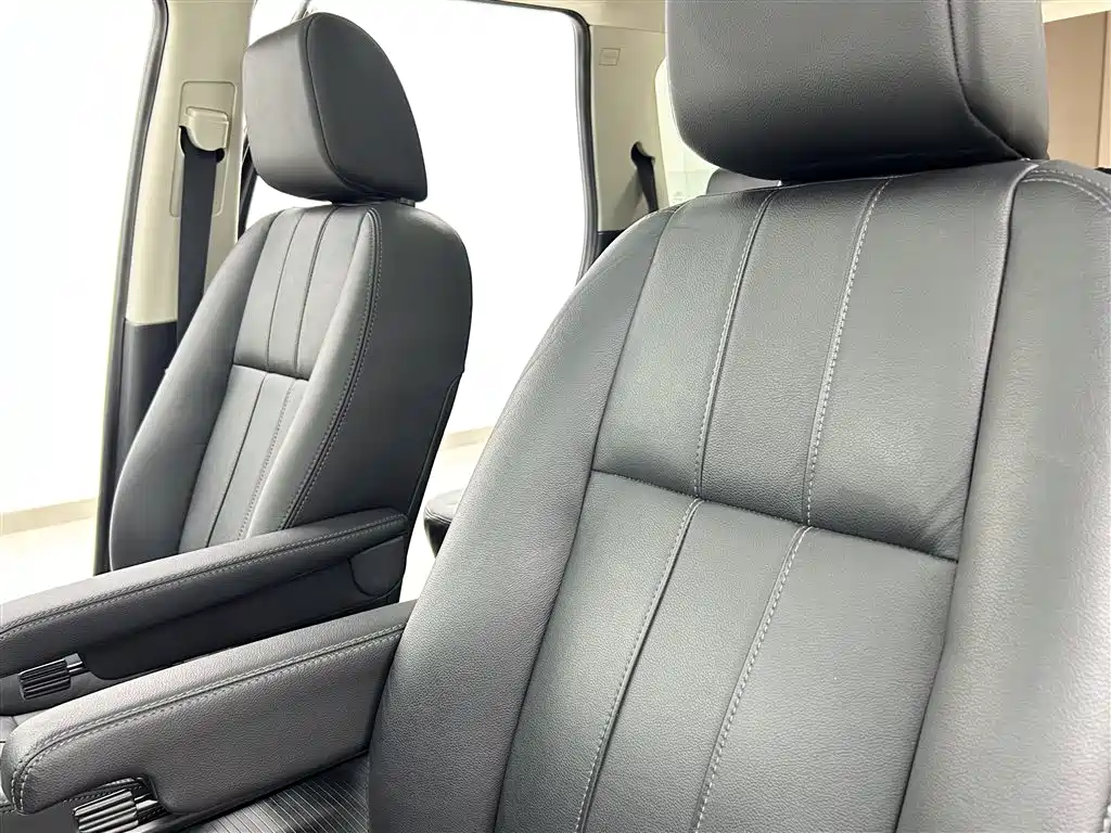 Land Rover Freelander 2 2013 2.0T Si4 SE Gasoline Version