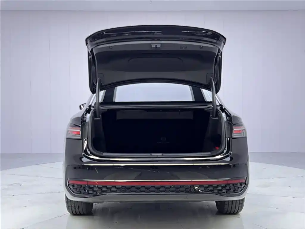 Volkswagen Passat 2025 Pro 380TSI Starry Dragon Edition