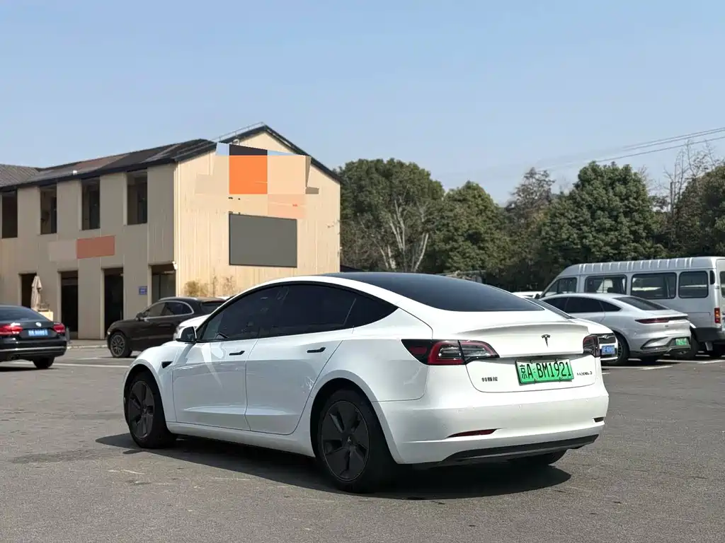 Model 3 2023 Rear-Wheel Drive