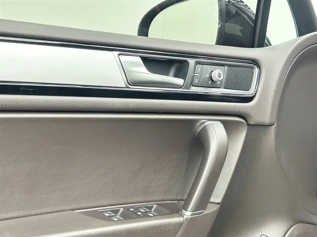 Volkswagen Touareg 2017 3.0 TSI