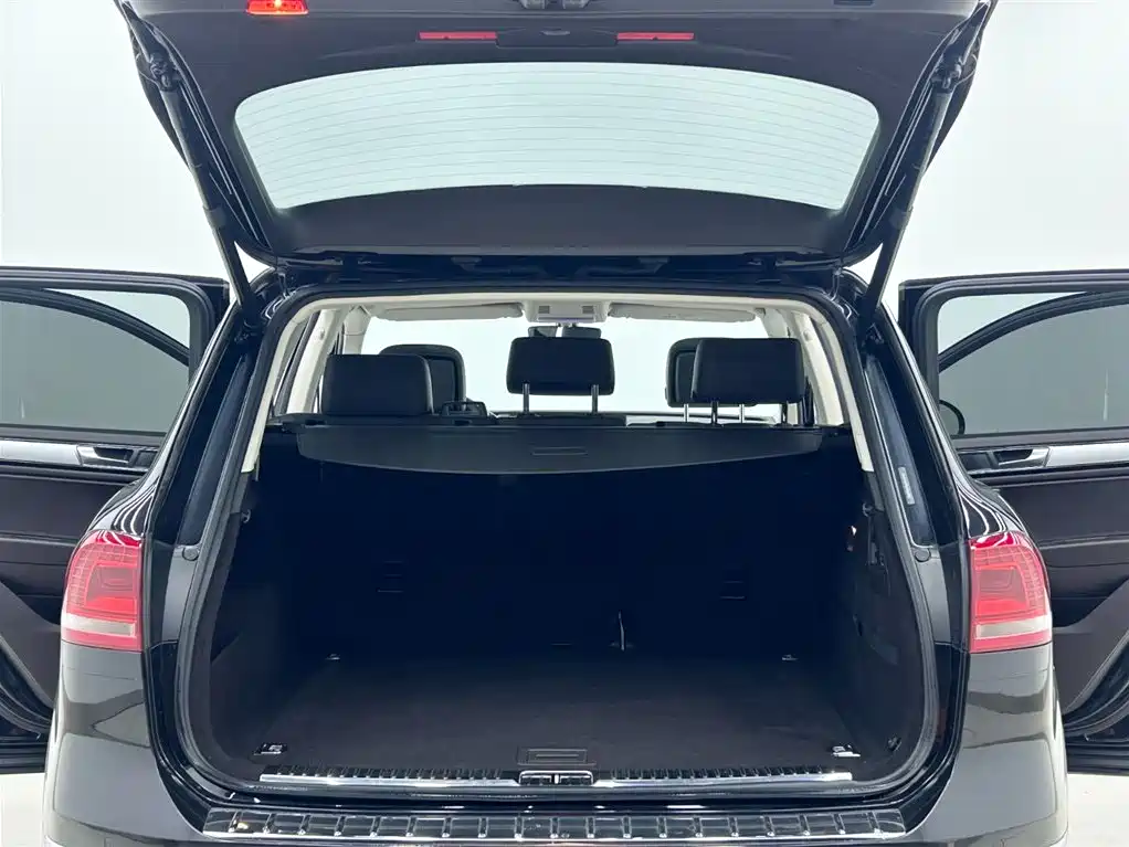 Volkswagen Touareg 2017 3.0 TSI