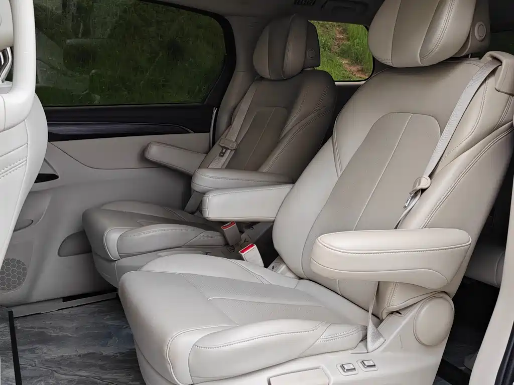 Buick GL8 2023 ES Luxury Comfort Trim