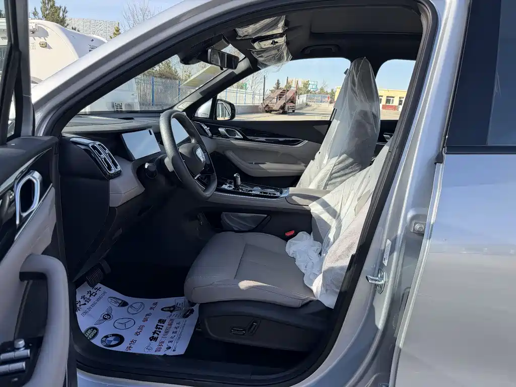 Geely Boyue L 2025 4th Generation 1.5TD DCT Qicheng