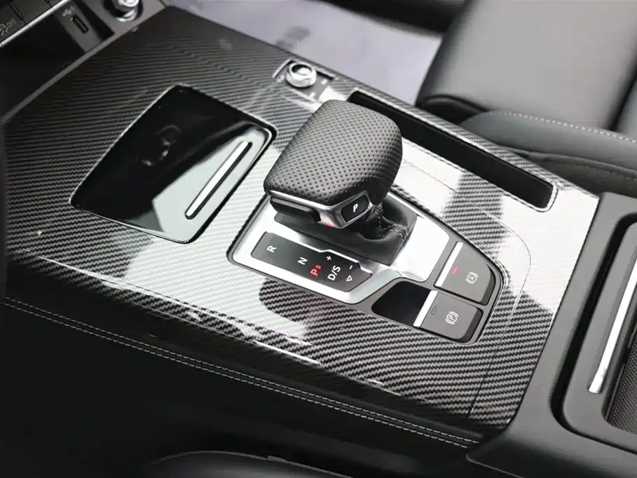 Audi Q5L 2025 45th Anniversary Edition 40 TFSI Luxury Dynamic