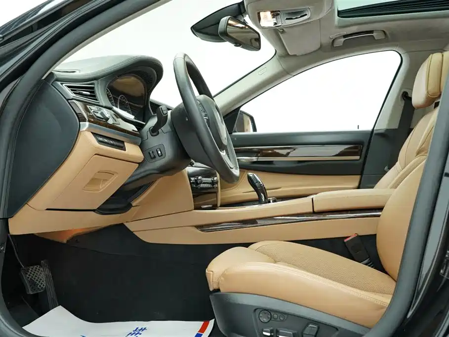 BMW 7 Series 2010 760Li