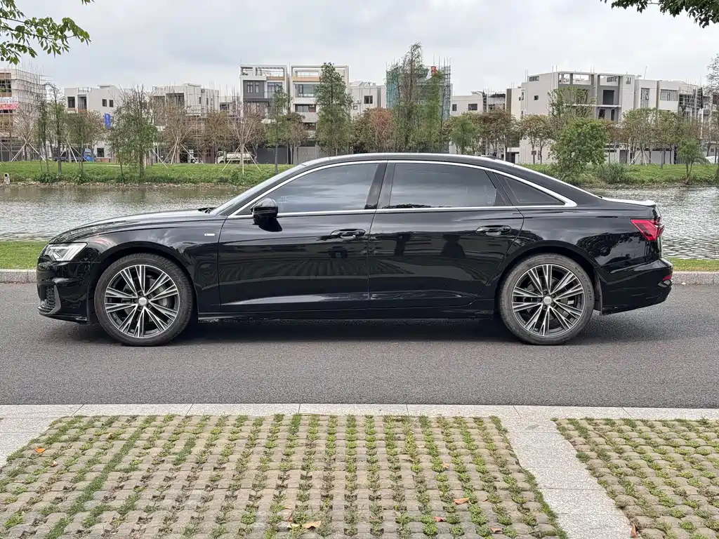 Audi A6L 2022 40 TFSI Luxury Dynamic Edition