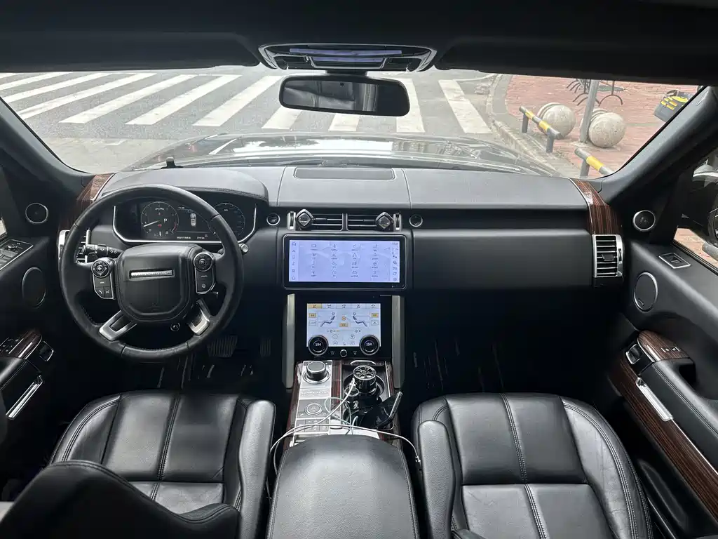 Range Rover 2016 3.0 SC V6 Vogue LWB