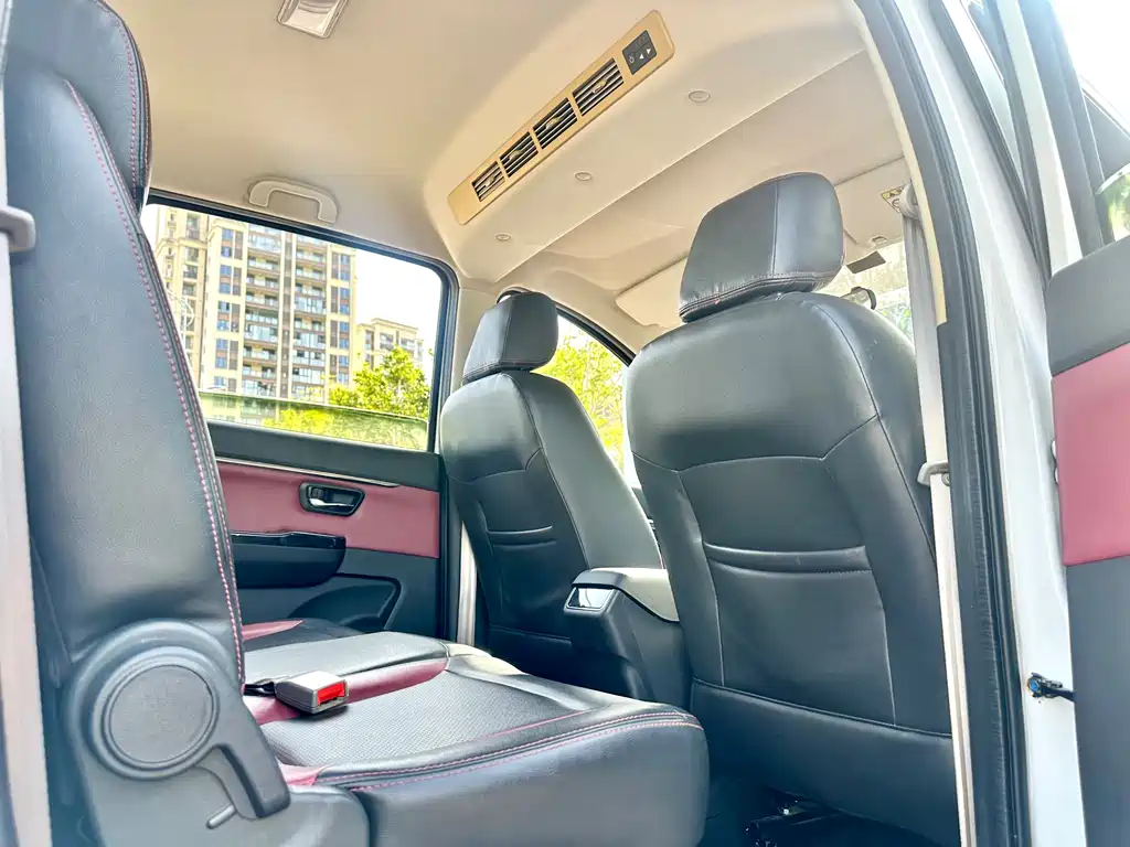 BAIC Huansu H2 2015 1.5L AMT Luxury BJ415C