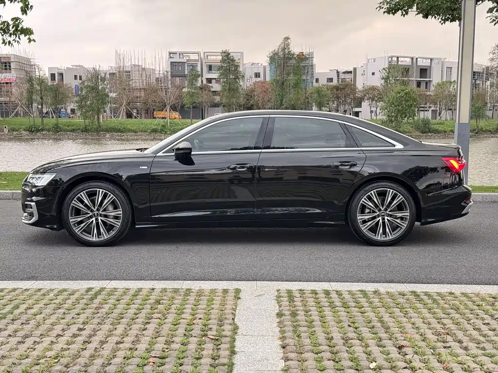 Audi A6L 2024 45 TFSI臻选动感型