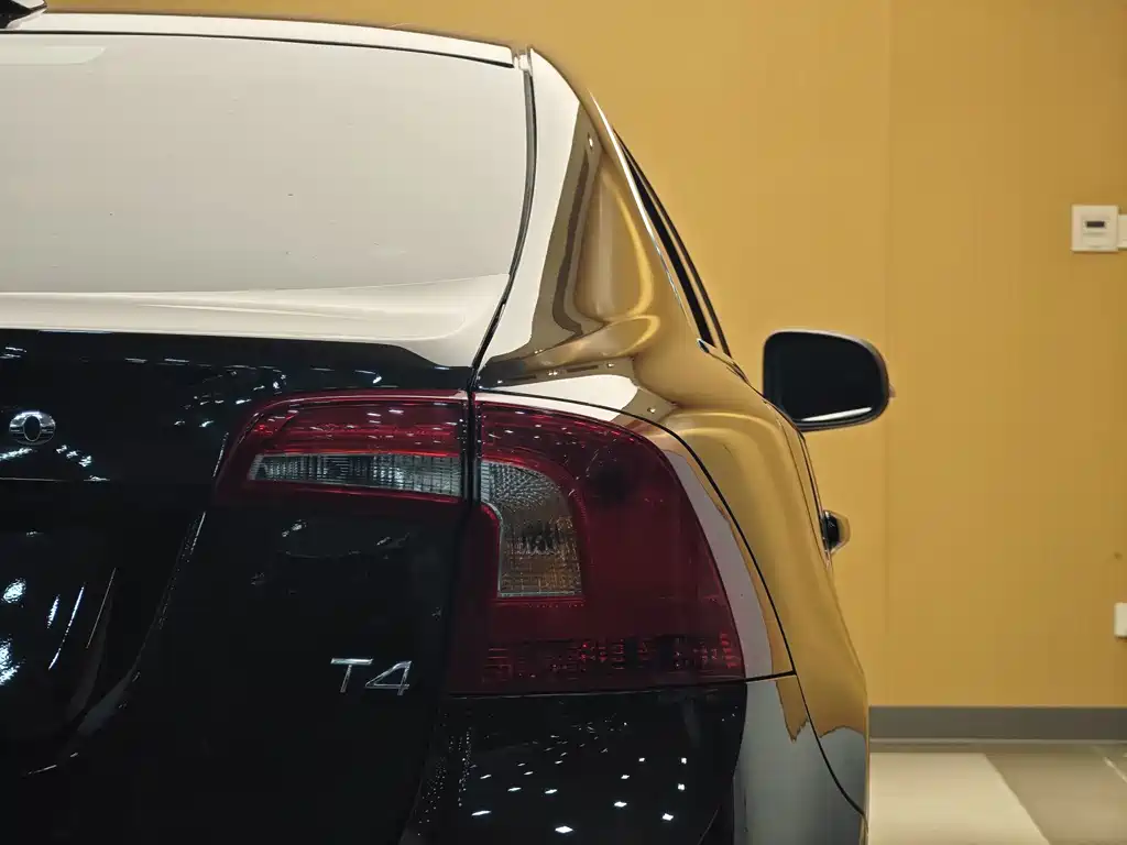 Volvo S60L 2018 T4 Zhiyuan Edition