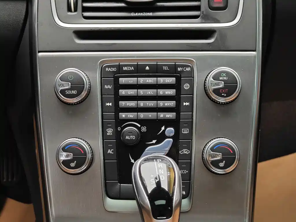 Volvo S60L 2018 T4 Zhiyuan Edition
