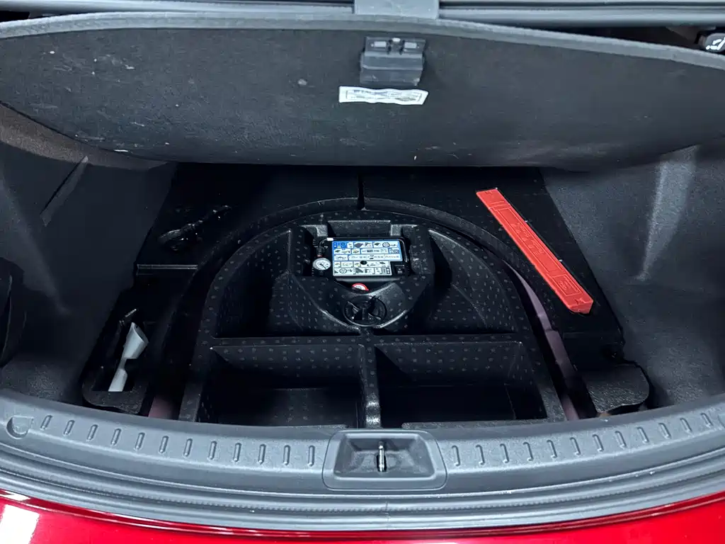 Ford Mondeo 2025 2.0T EcoBoost Supreme Edition