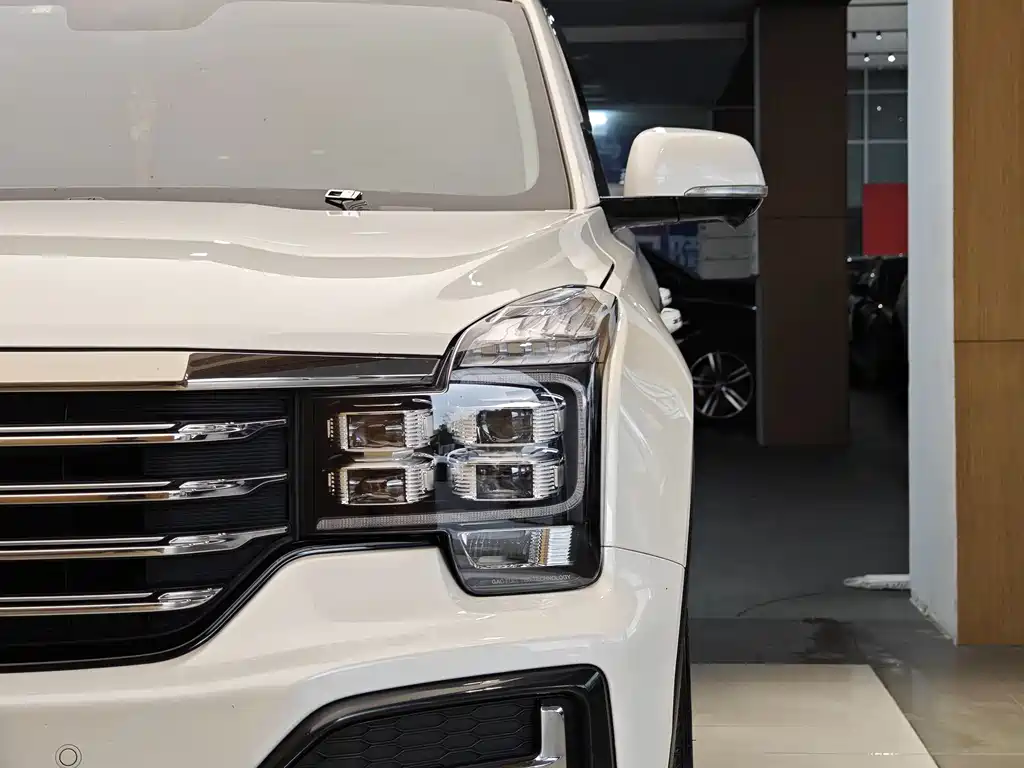 GAC Trumpchi GS8 2020 390T FWD Luxury Smart Connect Edition (7-Seater)