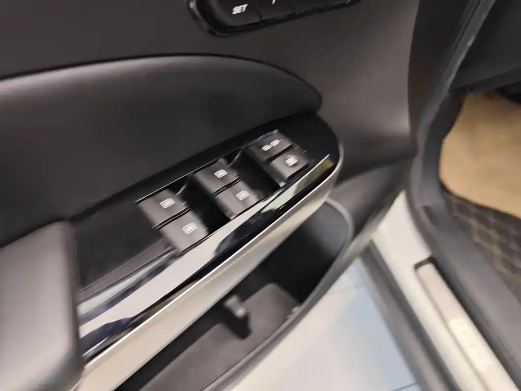 GAC Trumpchi GS8 2020 390T FWD Luxury Smart Connect Edition (7-Seater)