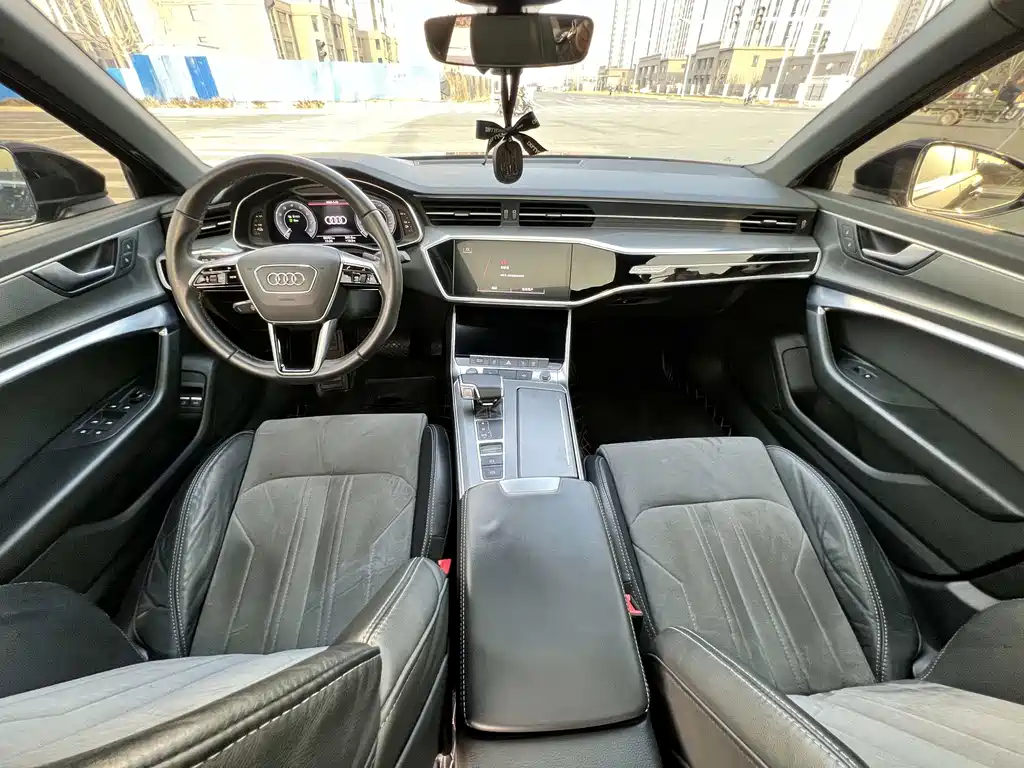 Audi A6L 2022 55 TFSI e quattro