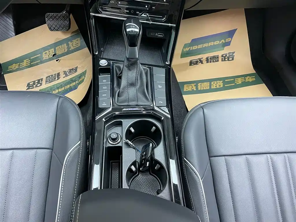 Volkswagen Passat PHEV 2023 430PHEV Hybrid Elite Edition