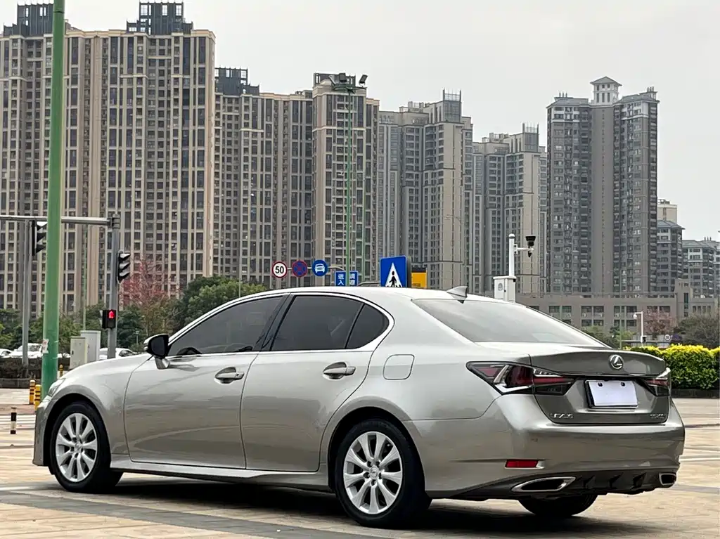 Lexus GS 2016 200t Leading Edition