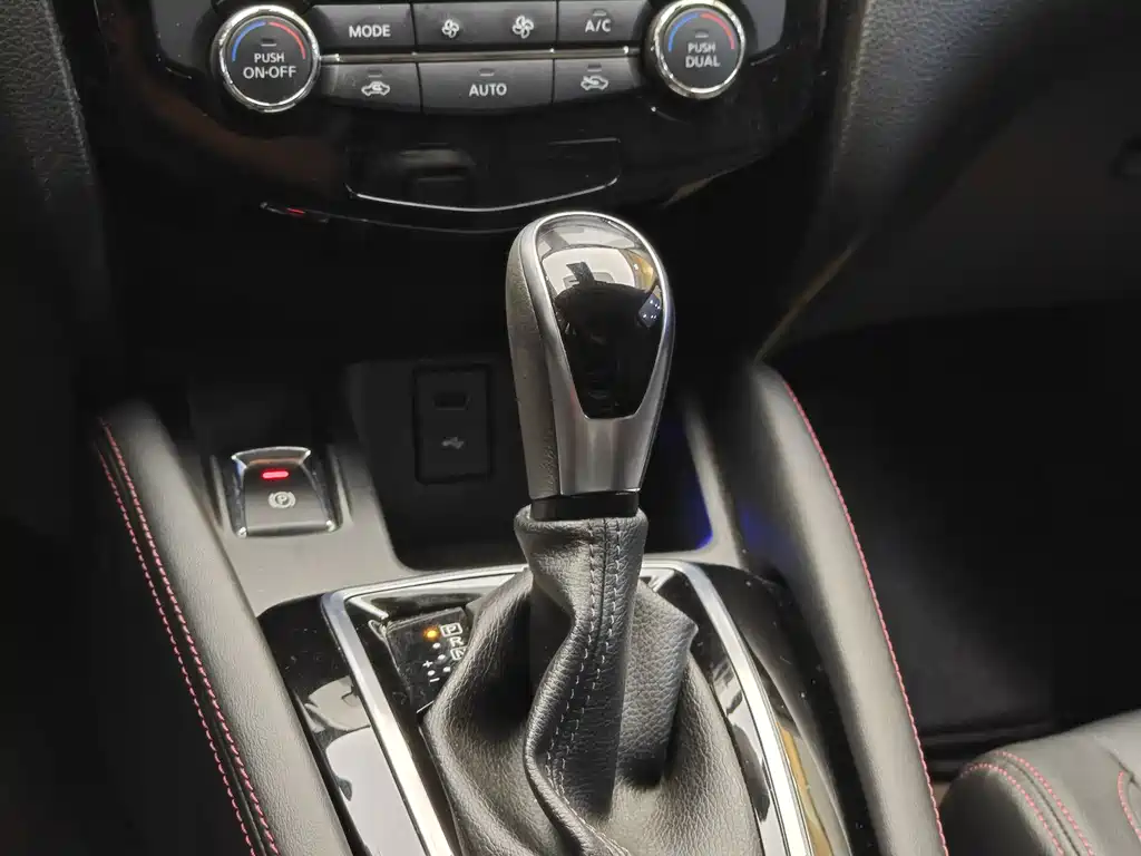 Nissan Qashqai 2021 2.0L CVT Intelligent Edition