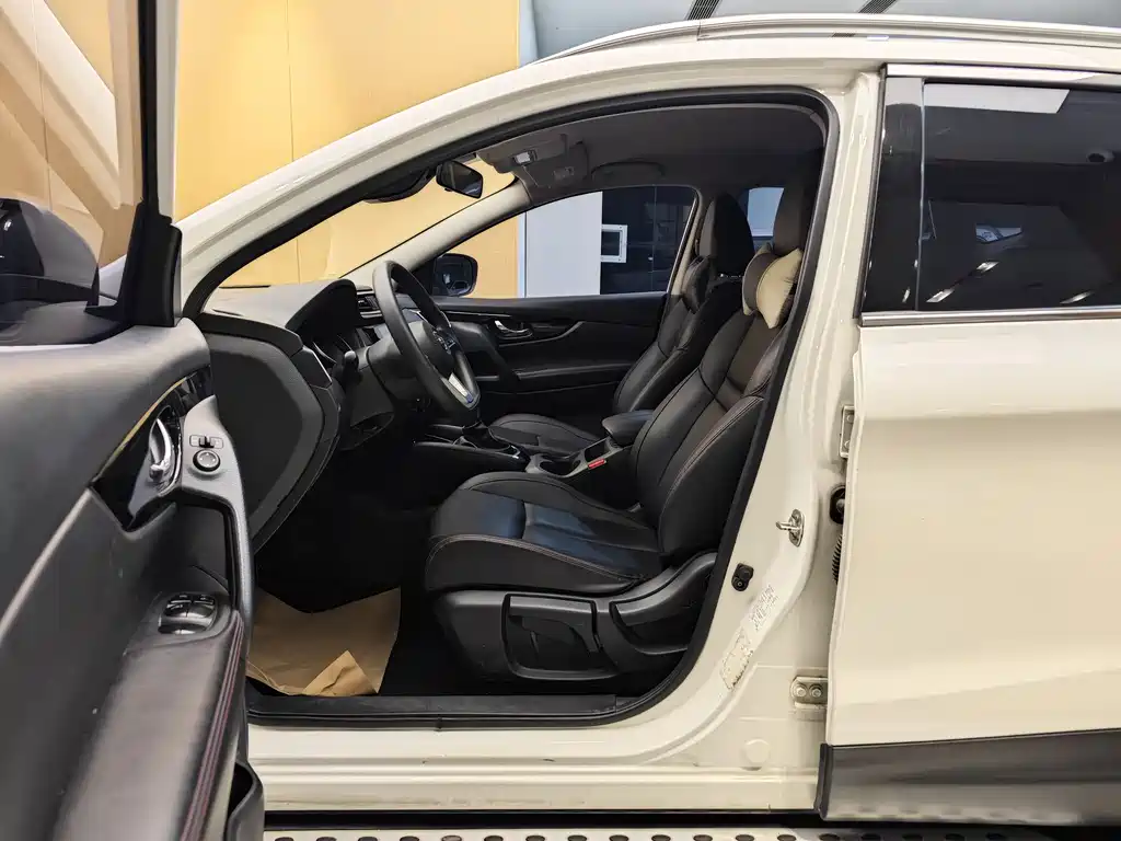 Nissan Qashqai 2021 2.0L CVT Intelligent Edition