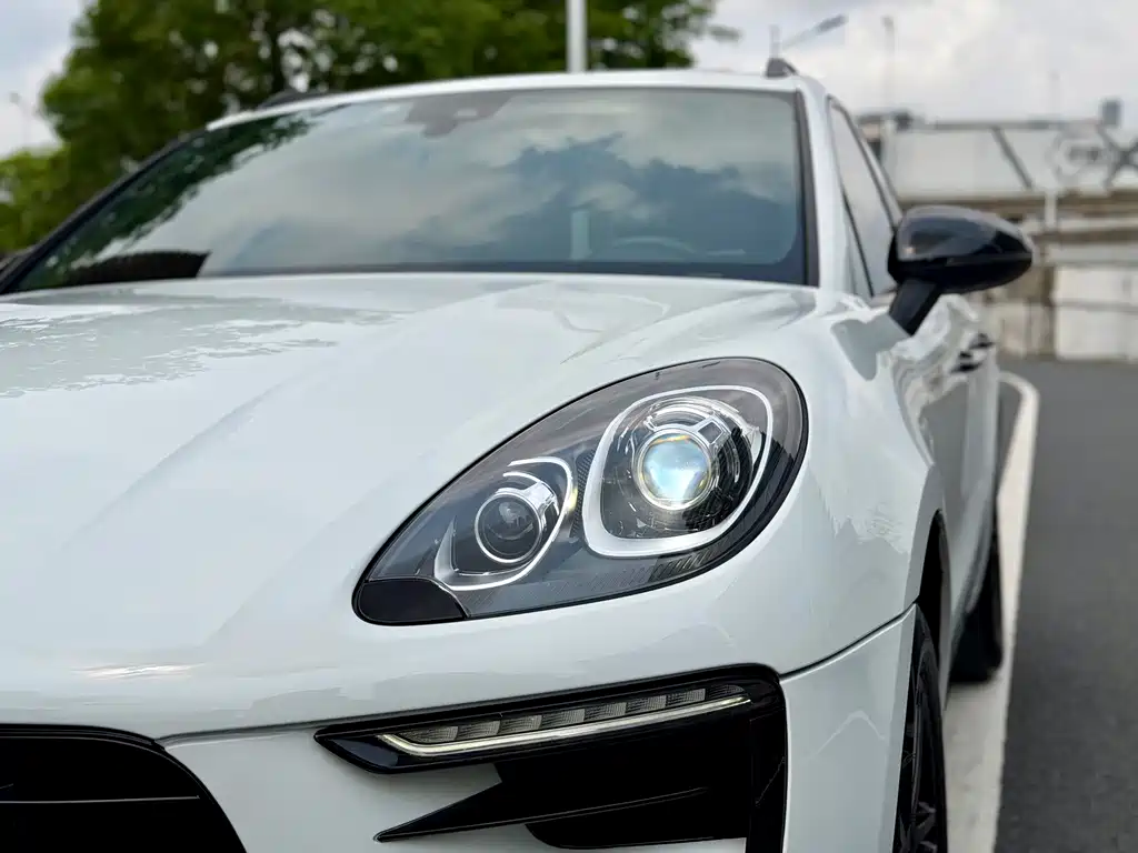 Porsche Macan 2017 2.0T