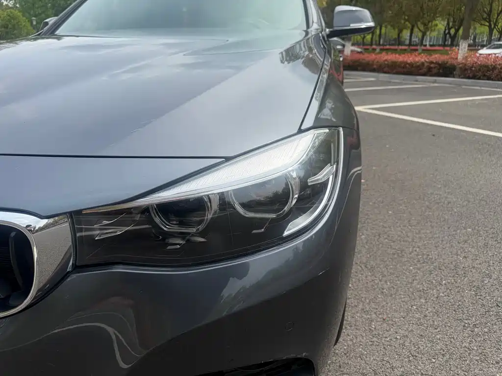 BMW 3 Series GT 2018 320i Fashion Edition