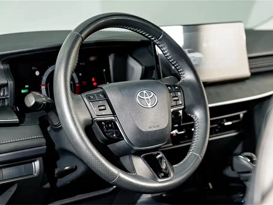 Camry 2026 Dual Engine 2.0HSE Sport Lite