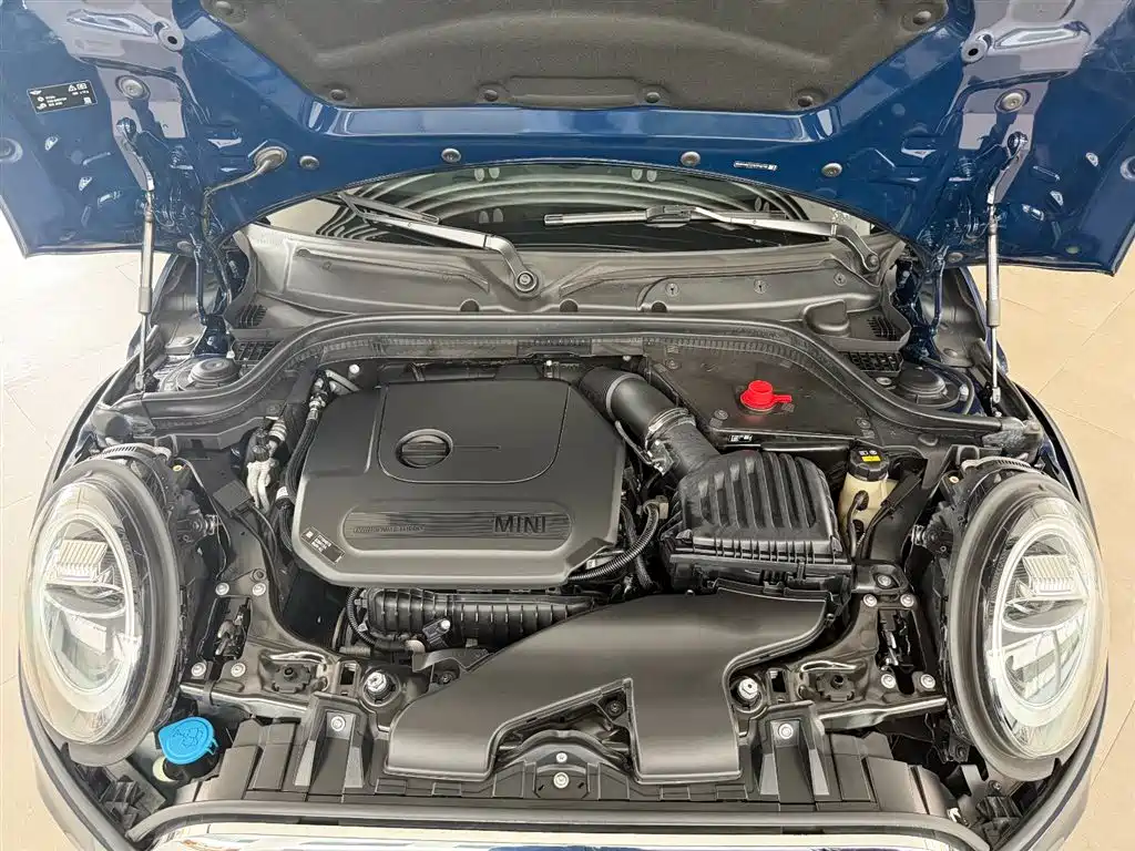 MINI 2018 1.5T COOPER Artist