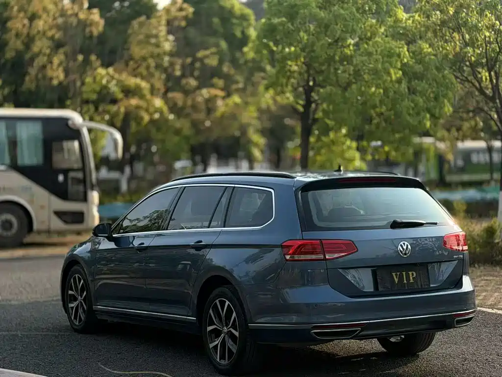 Volkswagen Passat Alltrack 2018 380TSI FWD Comfort