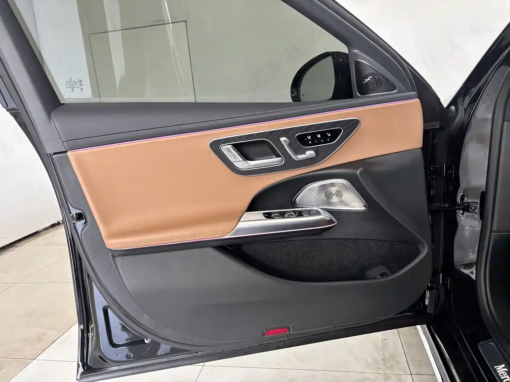 Mercedes-Benz E-Class 2025 E 300 L Luxury Sport
