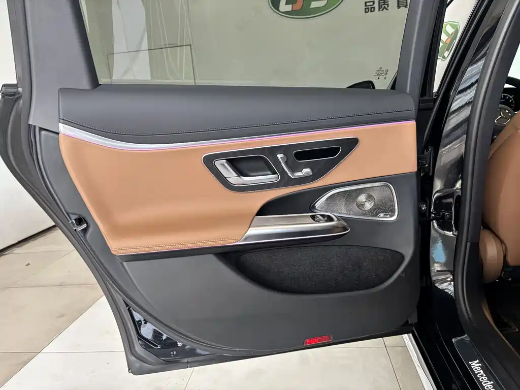Mercedes-Benz E-Class 2025 E 300 L Luxury Sport