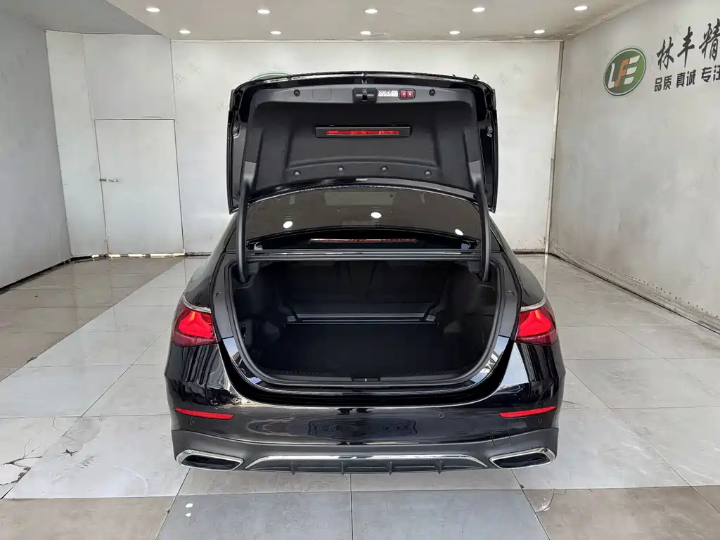Mercedes-Benz E-Class 2025 E 300 L Luxury Sport