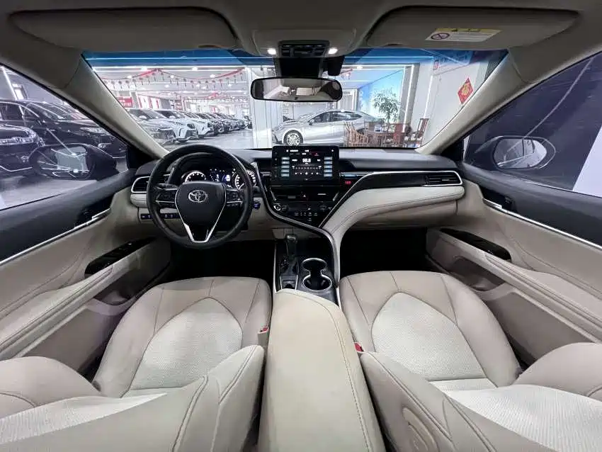 Camry 2021 2.0G Luxury Edition