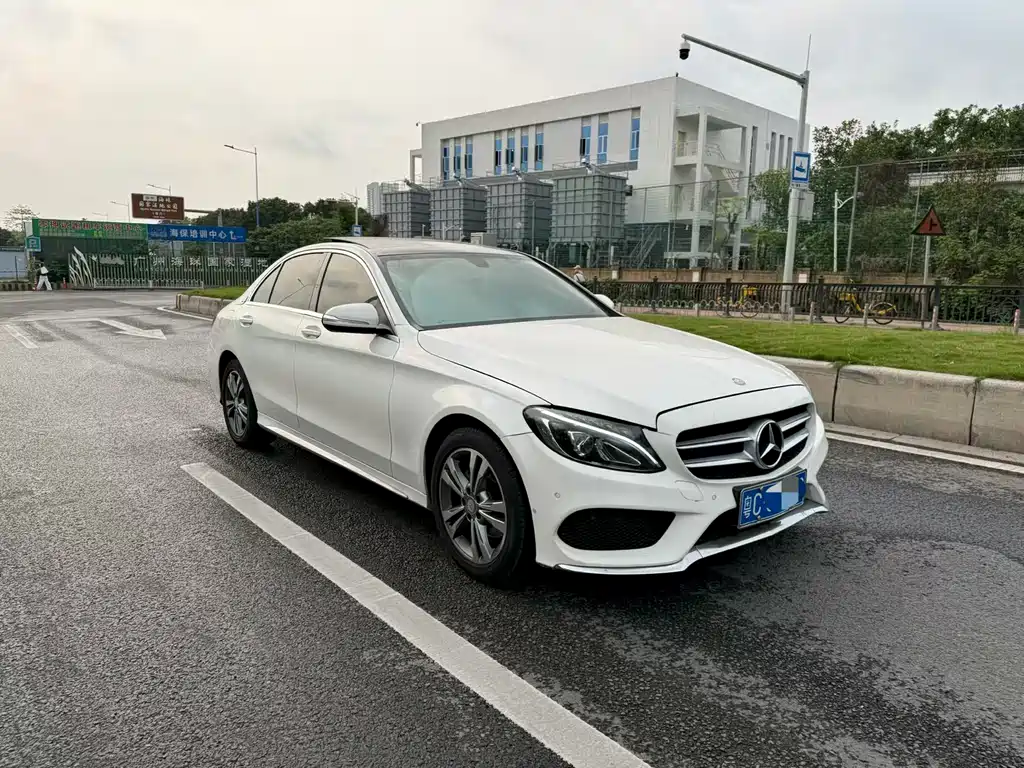 Mercedes-Benz C-Class 2015 Facelift C 200 L Sport