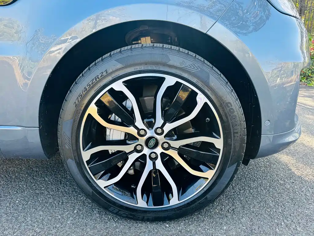 Range Rover Sport 2021 3.0L inline-six Black Edition