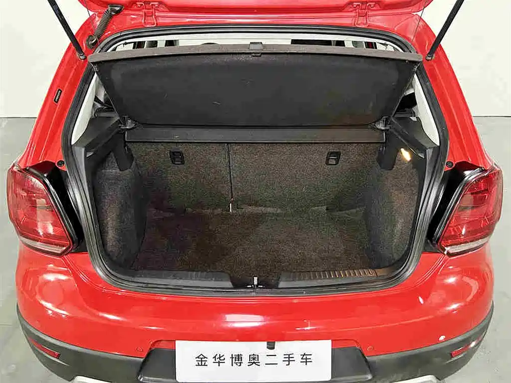 Volkswagen Cross Polo 2014