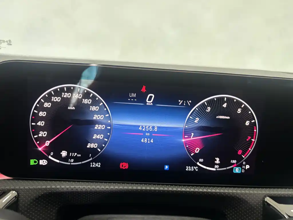 Mercedes-Benz A-Class 2025 A 200 L Fashion Edition