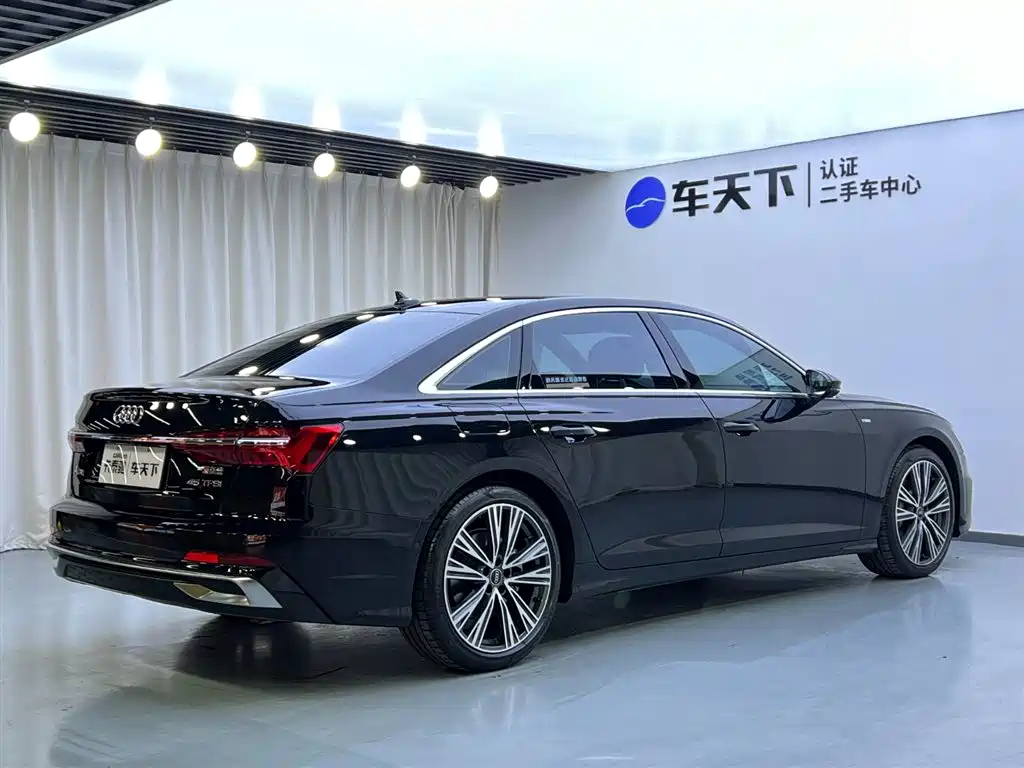 Audi A6L 2025 45 TFSI Zhenxuan Dynamic Trim