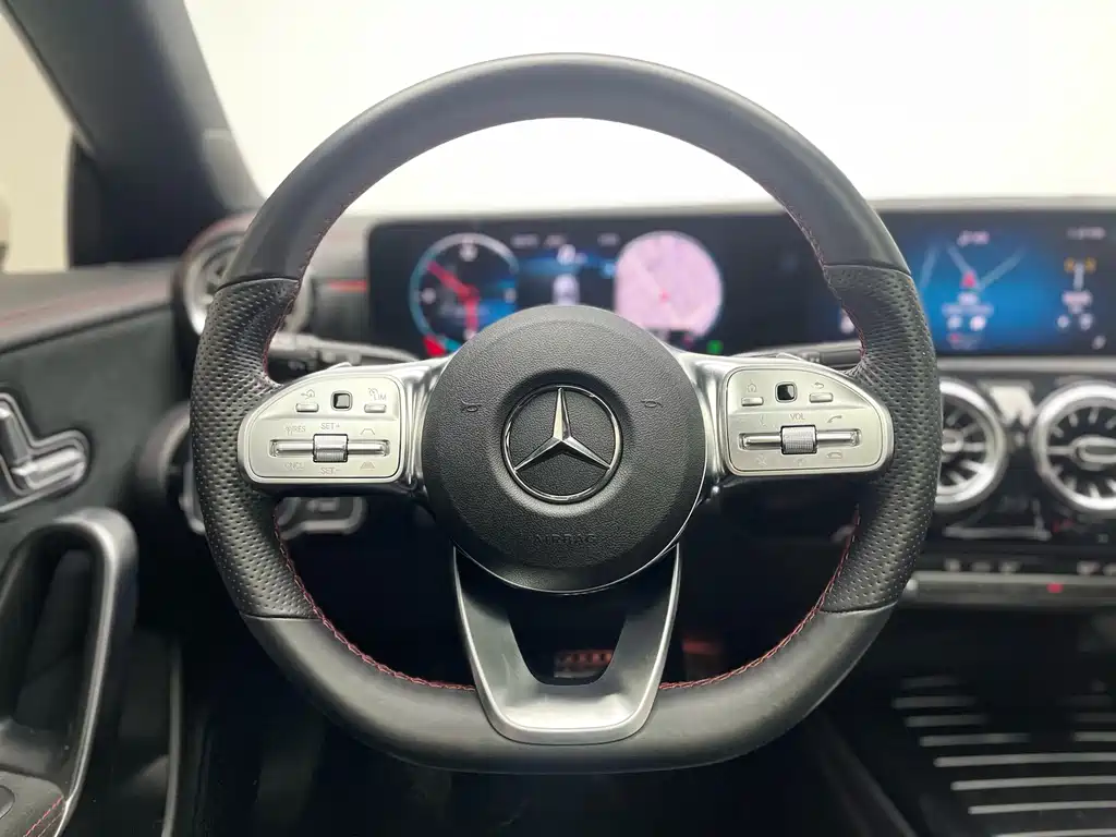 Mercedes-Benz CLA 200 Shooting Brake