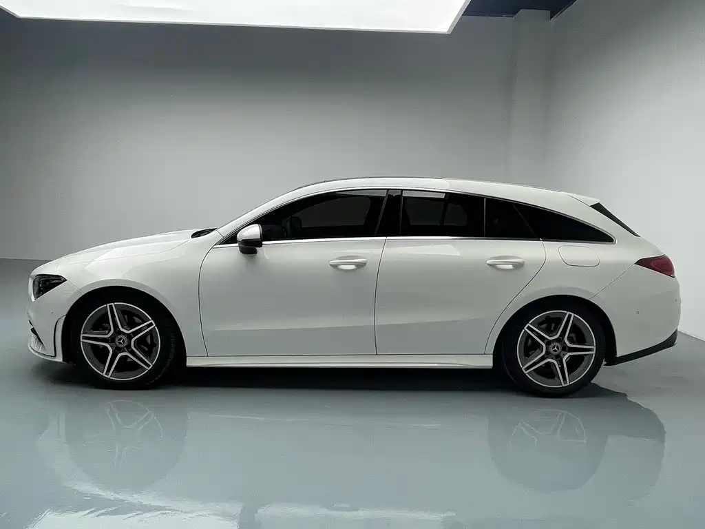 Mercedes-Benz CLA 200 Shooting Brake
