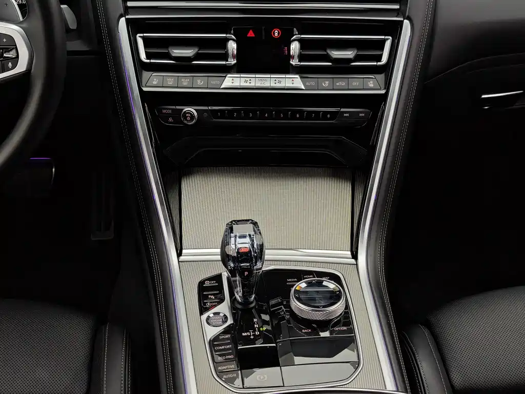 BMW 8 Series 2019 840i Coupe M Sport Package