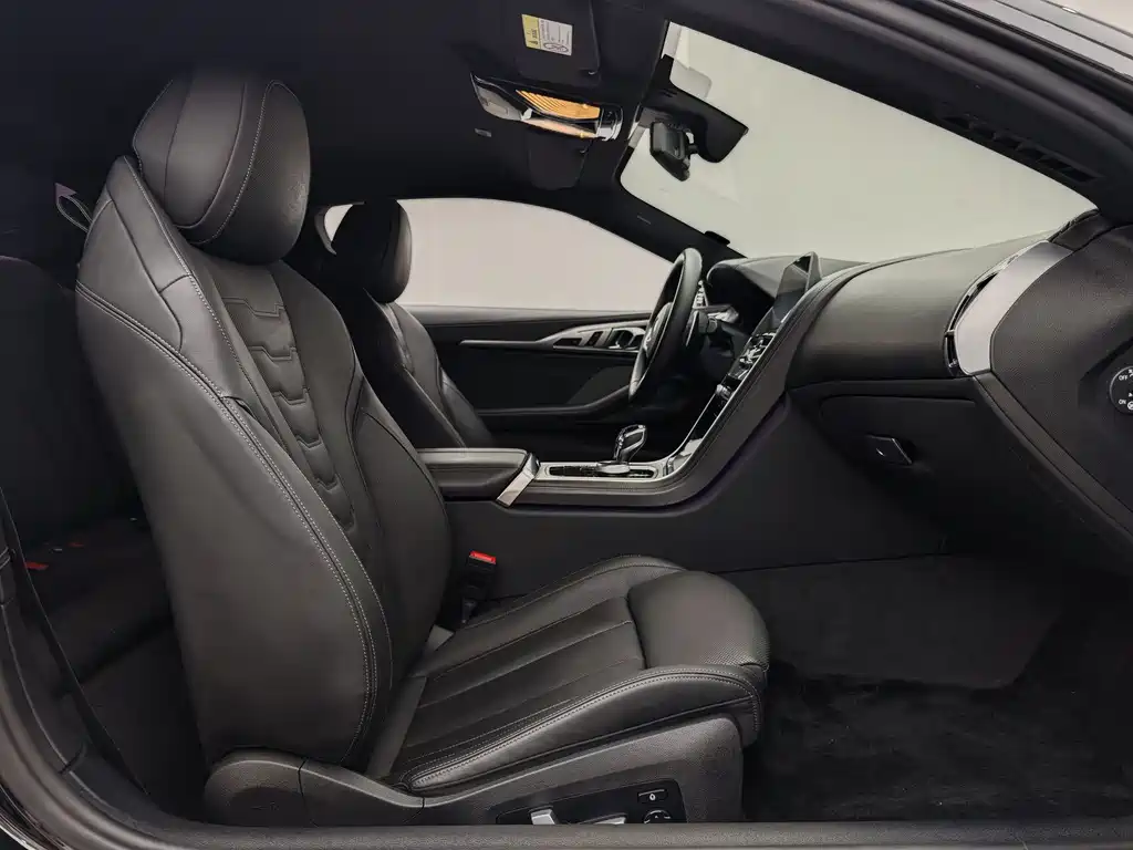 BMW 8 Series 2019 840i Coupe M Sport Package