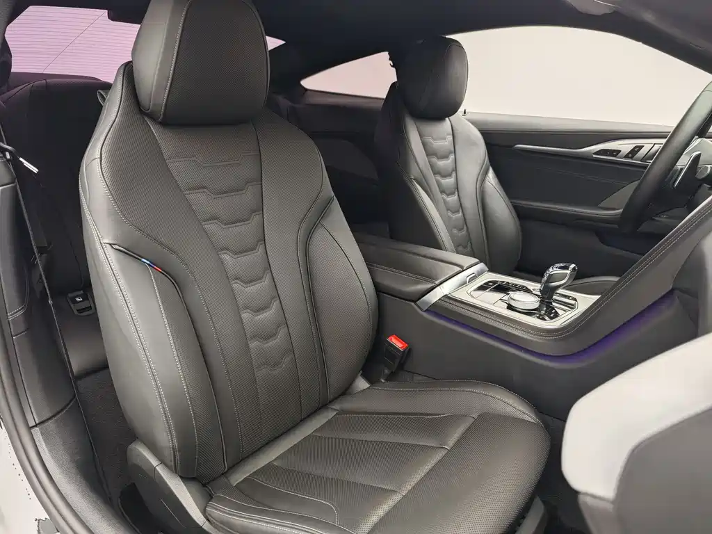 BMW 8 Series 2019 840i Coupe M Sport Package