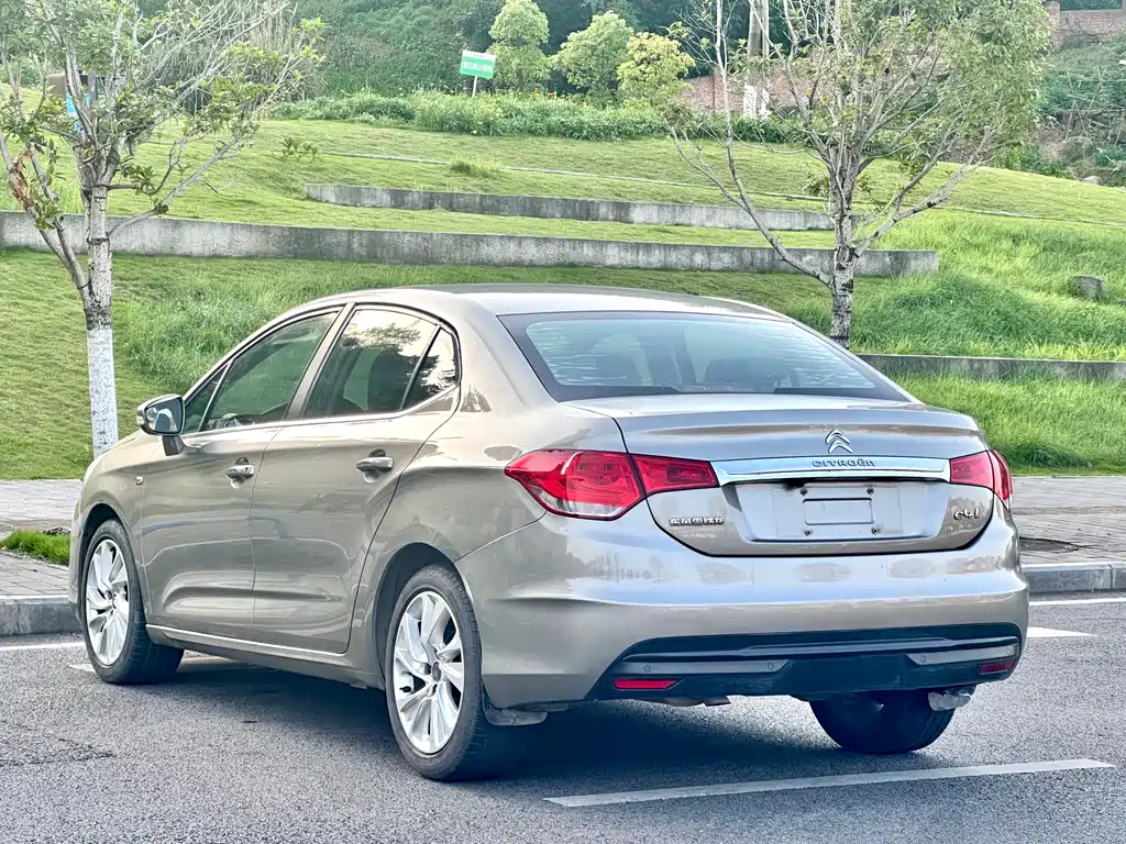 Citroën C4L 2014 1.6THP Auto Intelligent Drive Edition