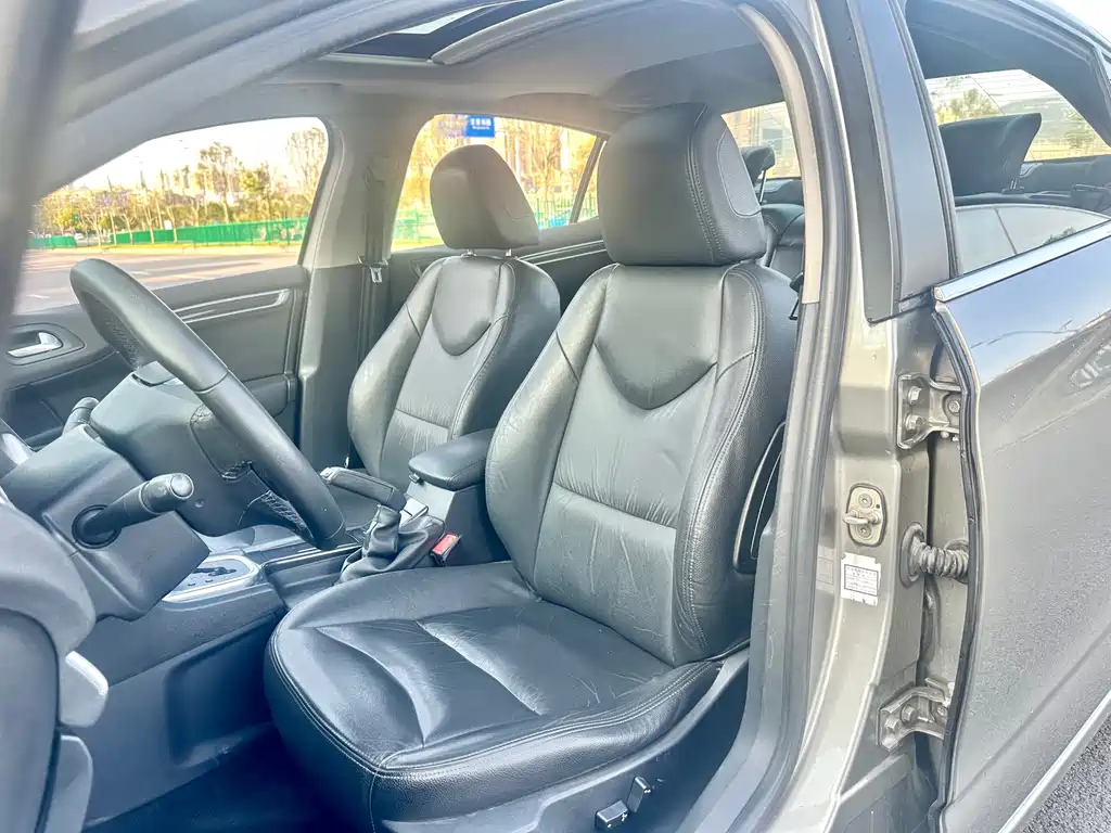 Citroën C4L 2014 1.6THP Auto Intelligent Drive Edition