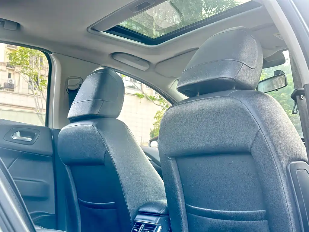 Citroën C4L 2014 1.6THP Auto Intelligent Drive Edition