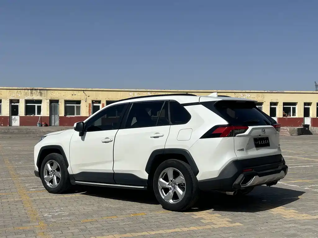 Toyota RAV4 2020 2.0L CVT AWD Style Edition