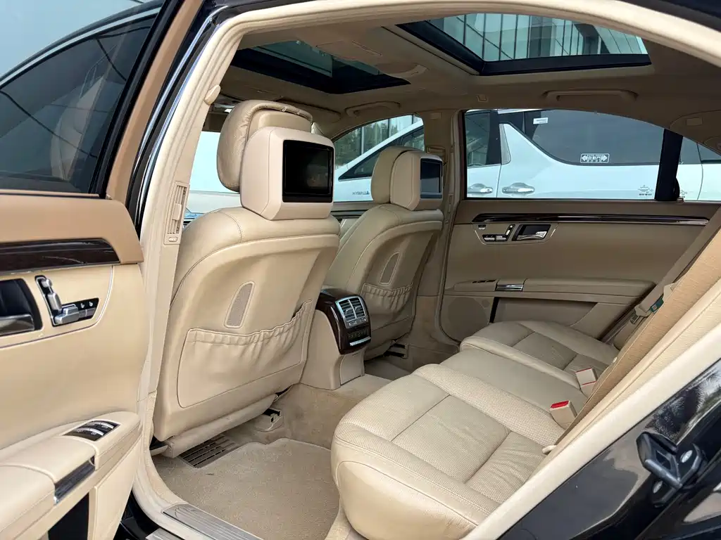 Mercedes-Benz S-Class 2010 S 300 L Luxury