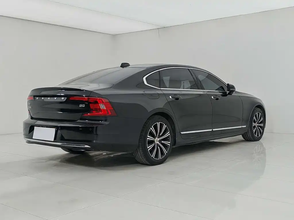 Volvo S90 2021 B5